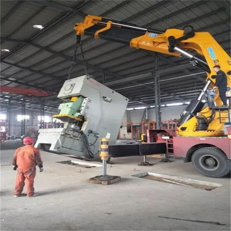 九所镇80吨折臂吊车出租附近电话