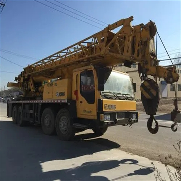 九所镇哪里有专业吊车出租